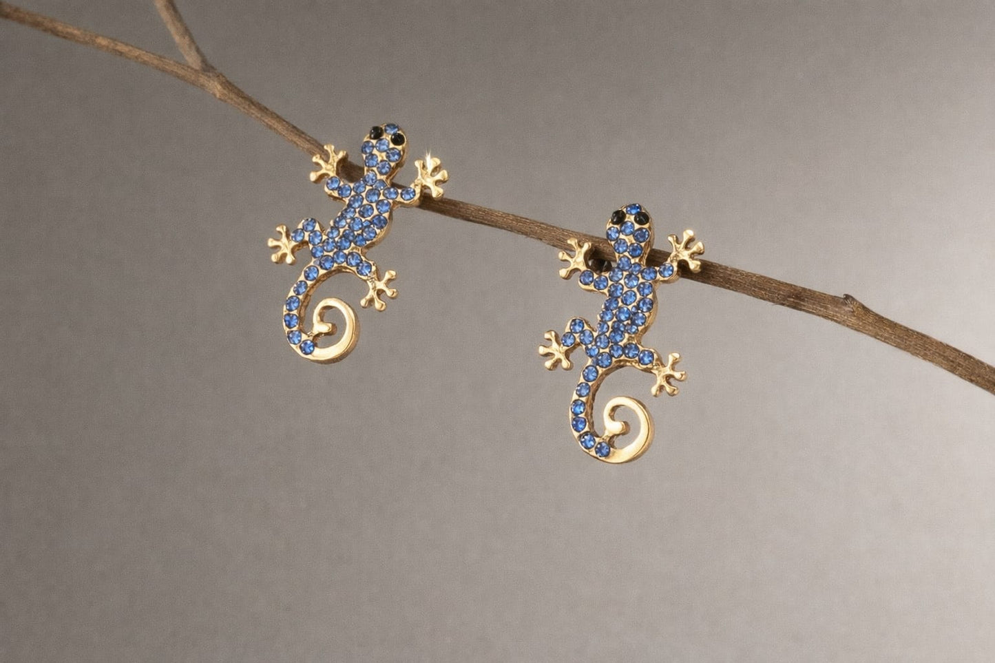 Blue Blaze Gecko Studs