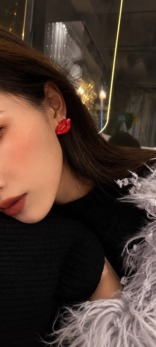 Kiss me bling